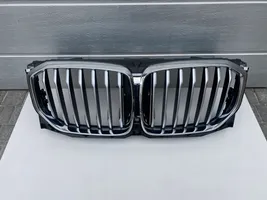 BMW X5 G05 Etupuskurin ylempi jäähdytinsäleikkö 226775