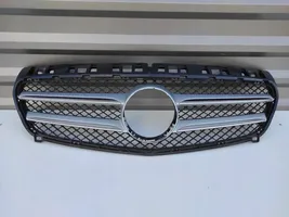 Mercedes-Benz A W176 Etupuskurin ylempi jäähdytinsäleikkö A1768880260