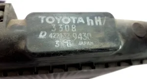 Toyota Yaris Jäähdyttimen lauhdutin 