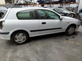 Nissan Almera N16 Etuovi 