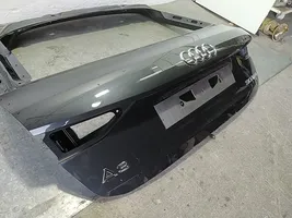 Audi A3 8Y Takaluukun/tavaratilan kansi 