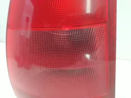 Citroen C3 Lampy tylnej klapy bagażnika 