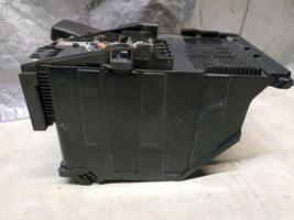 Peugeot 3008 I Staffa di montaggio della batteria 9663615580