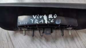 Opel Vivaro Lampa oświetlenia tylnej tablicy rejestracyjnej 8200211477 93850149