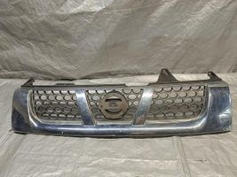 Nissan Navara D22 Grille calandre supérieure de pare-chocs avant 62310VK000