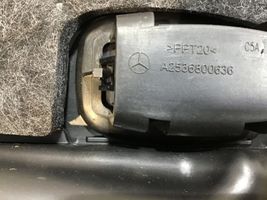 Mercedes-Benz GLC X253 C253 Rivestimento vano piedi laterale A2536800636