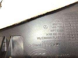 Mercedes-Benz ML W166 B-pilarin verhoilu (alaosa) A1666900025