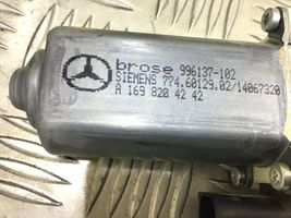 Mercedes-Benz B W245 Silniczek podnoszenia szyby drzwi tylnych A1698204242