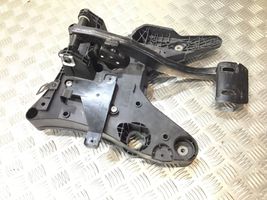 Volkswagen Touareg II Brake pedal 7P0723142L
