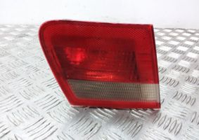 BMW 3 E46 Lampy tylnej klapy bagażnika 