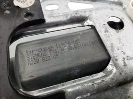 Mercedes-Benz C W203 Regulador de puerta delantera con motor A2037201846