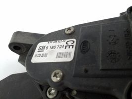 Opel Vectra C Accelerator pedal position sensor 9186724