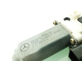 Mercedes-Benz E W211 Galinis varikliukas langų pakėlėjo A2118202442