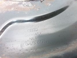 Audi A4 S4 B7 8E 8H Couvercle anti-poussière disque de plaque de frein arrière 8E0615612S