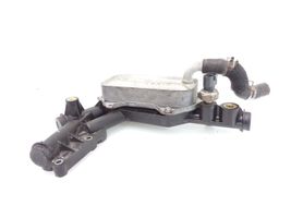 Toyota Avensis T270 Support de filtre à huile 157100R011