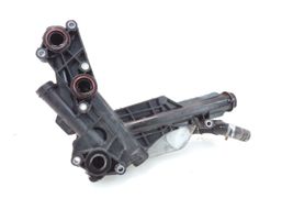 Toyota Avensis T270 Support de filtre à huile 157100R011