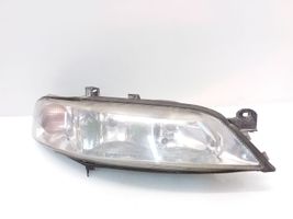 Opel Vectra B Lampa przednia 90586845