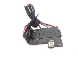 Skoda Roomster (5J) Module de fusibles 6R0937550A