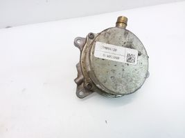 Porsche Macan Vacuum pump 70121914000