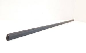 Volvo XC60 Rivestimento modanatura del vetro della portiera posteriore 31402543