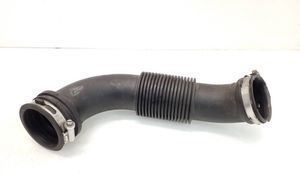 Ford Focus Tube d'admission de tuyau de refroidisseur intermédiaire CV619C623AC