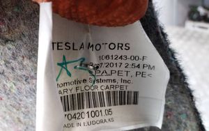 Tesla Model X Alfombra revestimiento delantero 106124300F