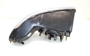 Chrysler Town & Country III Lampa przednia 4600222635