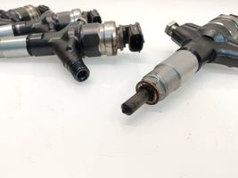 Subaru Outback Set di iniettori 16613AA030