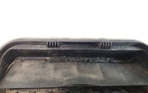 Volkswagen Caddy Quarter panel pressure vent 7L0819181