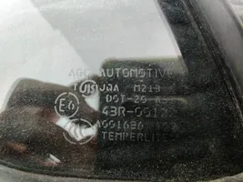 Suzuki Grand Vitara II Vetro del deflettore posteriore 43R00122