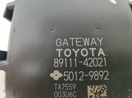 Toyota RAV 4 (XA40) Väylän ohjainlaite 8911142021