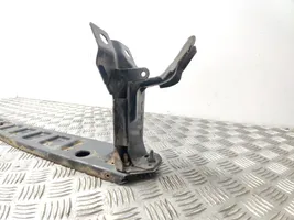 Volvo V60 Traverse inférieur support de radiateur 6G918A297