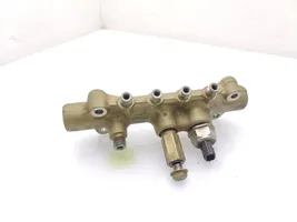 Isuzu D-Max Kraftstoffverteiler Einspritzleiste Verteilerrohr 09244122837