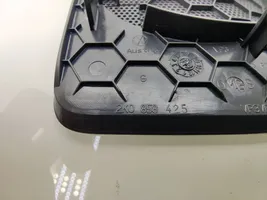 Volkswagen Caddy Sivukaiuttimen suoja 2K0858425