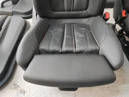 BMW 5 G30 G31 Set di rivestimento sedili e portiere 