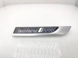 BMW 5 G30 G31 Litery / Emblematy na błotnik przedni 74413910