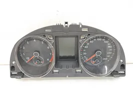Volkswagen PASSAT B7 Compteur de vitesse tableau de bord 3AA920870
