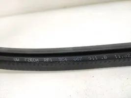 Volkswagen PASSAT B7 Front door rubber seal 3C4867911B