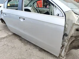 Volkswagen PASSAT B7 Front door 