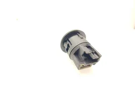 Peugeot 2008 I USB-Anschluss 9664795277