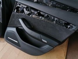 Audi A8 S8 D4 4H Set di rivestimento del pannello della portiera 