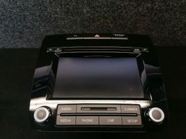 Volkswagen Touareg II Panel / Radioodtwarzacz CD/DVD/GPS 7P6035195B