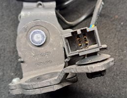 Audi A3 S3 8V Keskipaikan turvavyön solki (takaistuin) 8V0857739