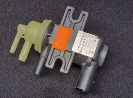 Volkswagen PASSAT B7 Vacuum valve 1K0906627B