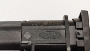 Ford Mondeo Mk III Przycisk otwierania klapy bagażnika 1S7T19B514
