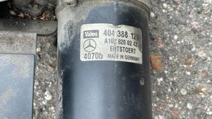 Mercedes-Benz A W168 Tringlerie et moteur d'essuie-glace avant 1688200242