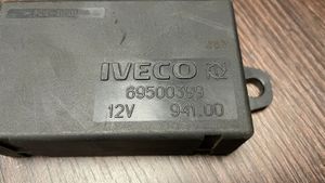 Iveco Daily 4th gen Oven keskuslukituksen ohjausyksikön moduuli 69500399