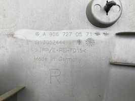 Volkswagen Crafter Boczki / Poszycie drzwi przednich 9067270171