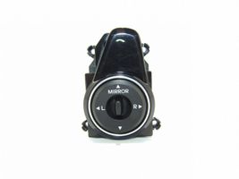 Hyundai i40 Wing mirror switch 