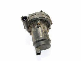 Volkswagen Golf IV Secondary air pump 